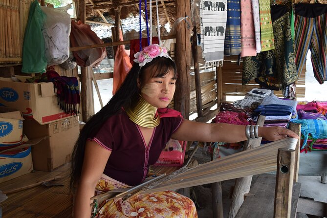 Half day Long Neck hill tribe and Hmong hill tribe village - Logistics that keep your half-day from feeling chaotic