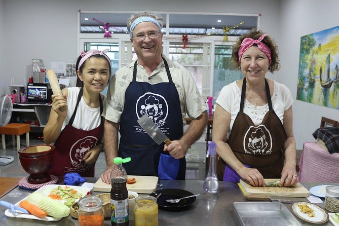 Half Day Morning Cooking Class with Market Tour in Chiang Mai - Small group pace, pickup option, and fitting this into your schedule