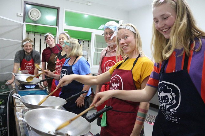 Half Day Morning Cooking Class with Market Tour in Chiang Mai - Who should book this class (and who might skip it)