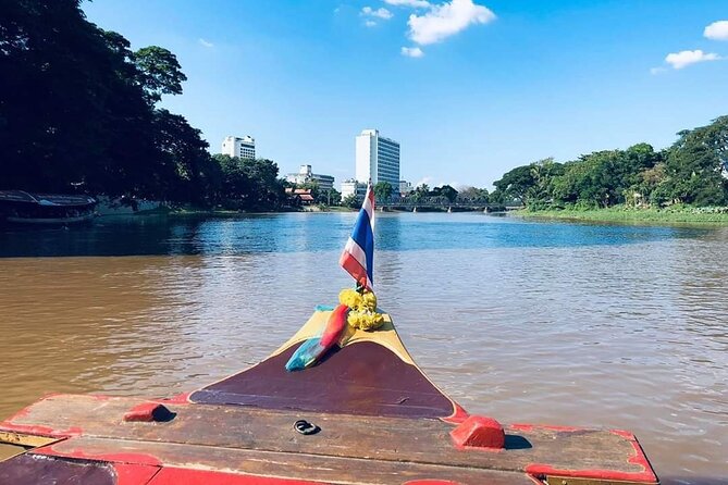 Half Day Private Chiang Mai Trishaw Ride and Mae Ping River Cruise - Warorot Market (Kad Luang) and the Lotus-Flower Lesson