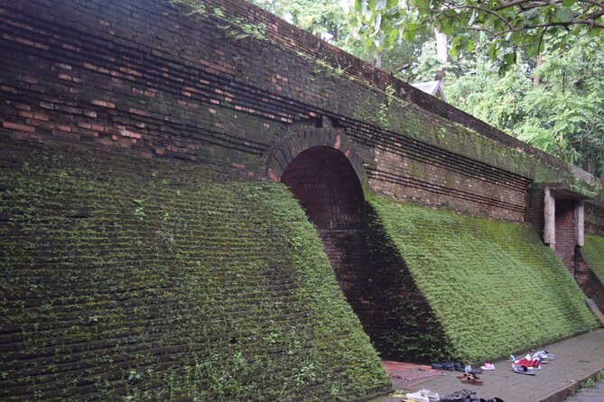 Half Day tour Suan Dok Temple, Umong temple & Doi Suthep Temple - Dress code and manners: simple rules that prevent problems