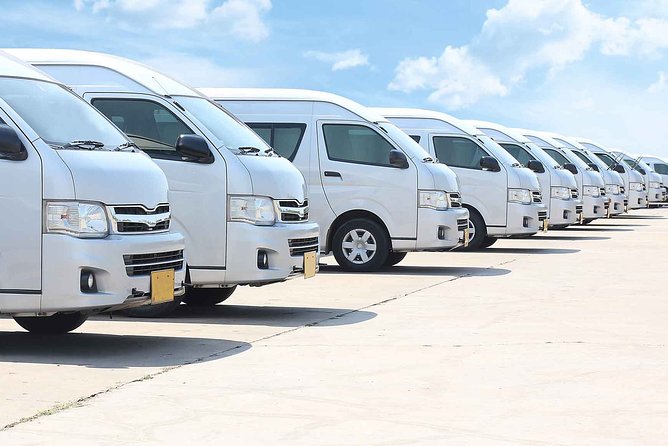 Hassle-Free Private Arrival Transfer from Chiang Mai Airport - The “No Stress” Ride: What the 20–45 Minute Transfer Feels Like