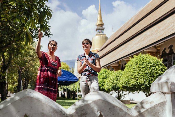 Highlights & Hidden Gems With Locals: Best of Chiang Mai Private Tour - Wat Phra Singh: Buddhist culture with included entry