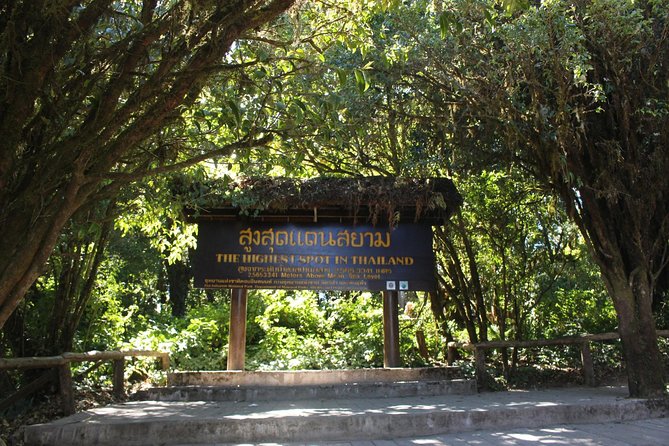 Inthanon Day Trip from Chiang Mai with Lunch - Group or Private - Stop 1: Doi Inthanon National Park Peak and Photo Time