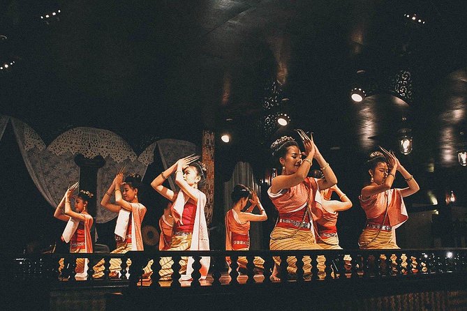 Khantoke Dinner Experience & Cultural Dance Show with Transfers - Classical dance night: ram dap sword and musical cues