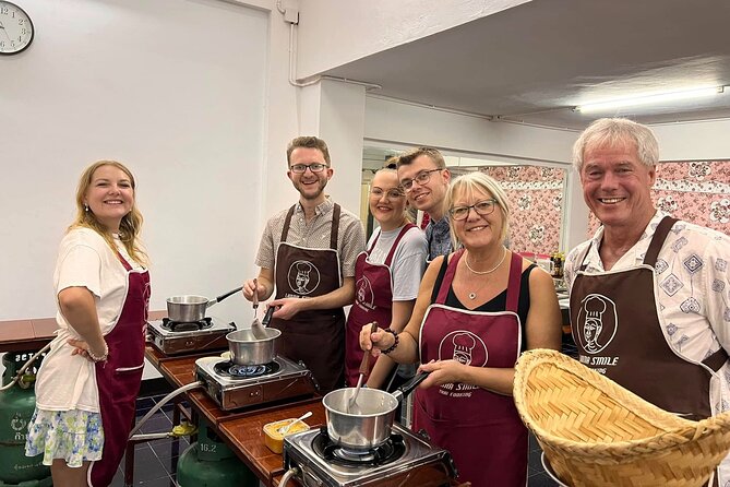 Lanna Smile Thai Cooking Class in Chiang Mai with Market tour - What you actually eat: big flavor, plus a practical chance at leftovers