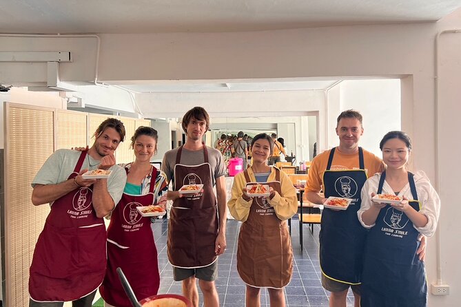 Lanna Smile Thai Cooking Class in Chiang Mai with Market tour - Who should book this class (and who should skip it)