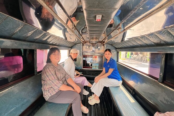 Long Neck Village, Silver Temple & Chiang Mai Top Cultural Sites - Wat Phra Singh: Lanna-Style Woodwork and Golden Chedis