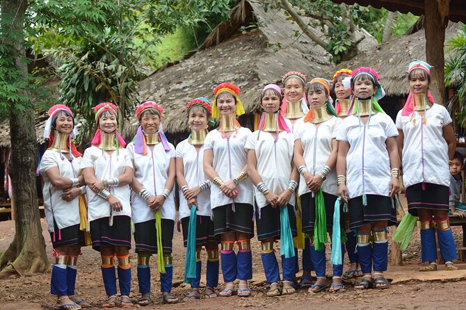 Long Neck Village, White & Blue Temple, Black House Day Tour From Chiang Mai - Mae Khachan Hot Spring: Your Warm-Up Stop in Northern Thailand