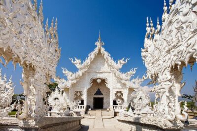 Long Neck Village, White & Blue Temple, Black House Day Tour From Chiang Mai - 13–14 Hours of Van Time from Chiang Mai: The Main Tradeoff