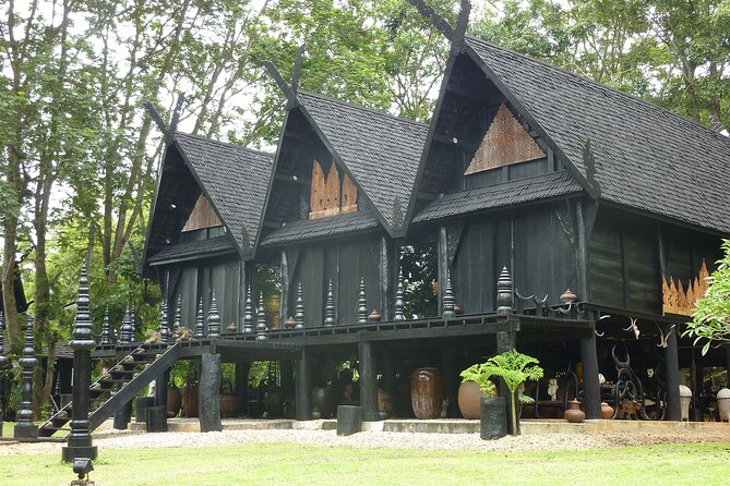 Long Neck Village, White & Blue Temple, Black House Day Tour From Chiang Mai - Wat Rong Seur Ten Blue Temple: Color, Carvings, and Time for Photos