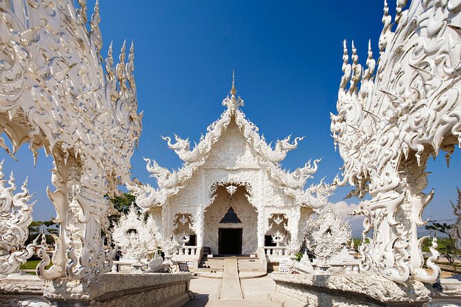 Long Neck Village, White & Blue Temple, Black House Day Tour From Chiang Mai - 13–14 Hours of Van Time from Chiang Mai: The Main Tradeoff