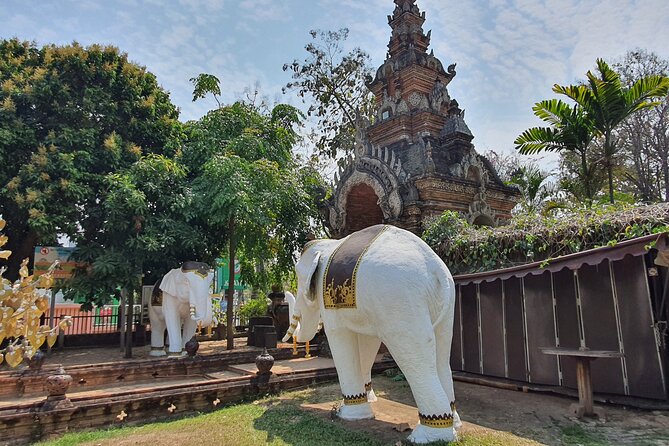 Mastering Chiang Mai Temples in Halfday - Visit 7 Temples - The Guide Factor: How Faan’s Explanations Change the Experience