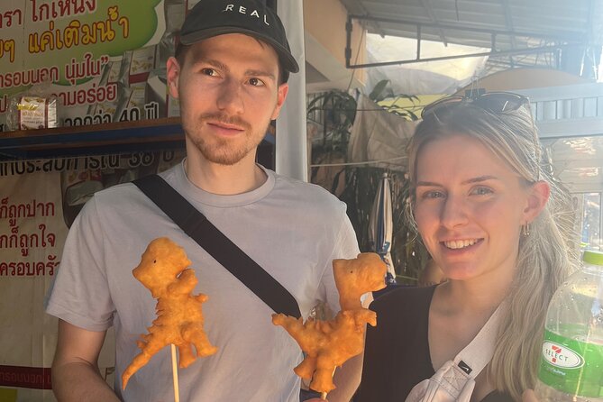 Michelin Guided Street Food Tour in Chiangmai: Thai Food Tour - Stop 1: Chiang Mai Classics Like Pad Thai, Curries, and Mango Sticky Rice