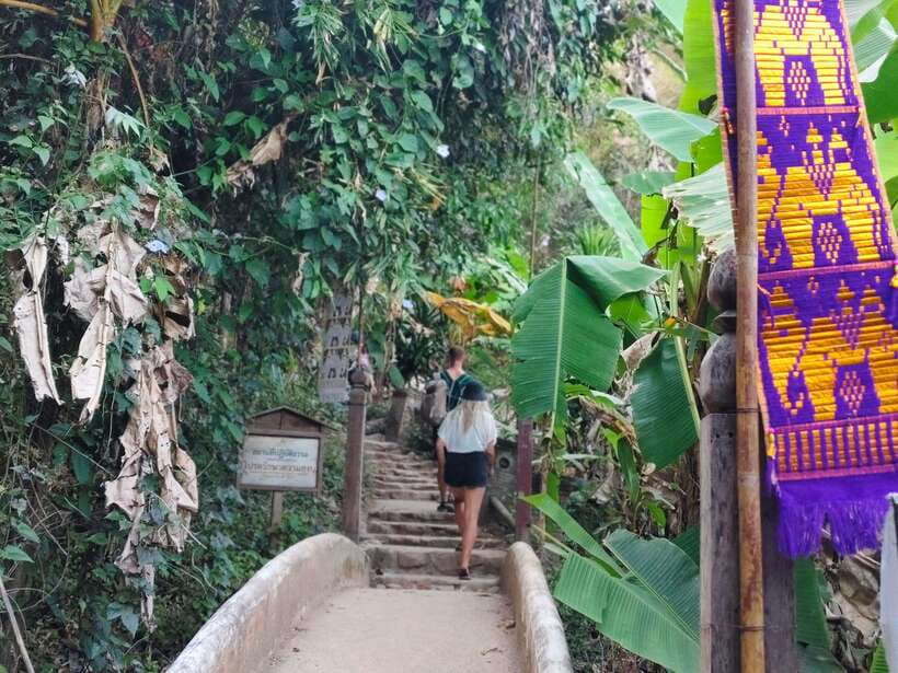 Monk trails hike, Wat Phalat, Monk chanting, Wat Doi Suthep. - Wat Doi Suthep: Evening Energy With Better Crowd Control