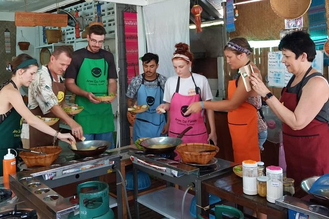 Morning Thai cooking class - Inside Aromdii: five dishes, a clear flow, and curry paste from scratch