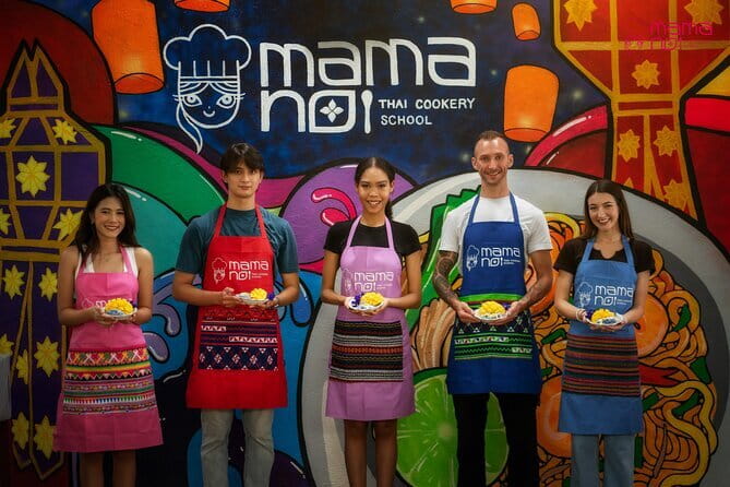 Old Town Chiang Mai Food Tour with 10+ Local Dishes Tastings - Northern Thai classics: laab khua, sai ua, pak boong, and khao soi