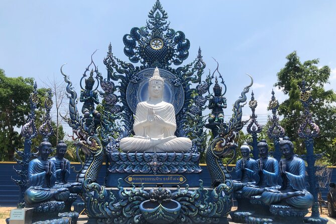 One Day Tour Chiang Rai(White Temple , Blue Temple, Black House) Private Tour - Lunch and the small comfort wins that matter on a long day