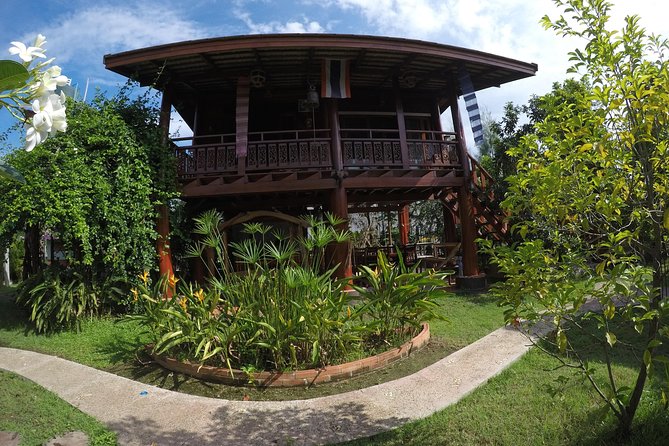 Private: 3 days 2 night trip: ChaingMai-Chaingrai- The Golden Triangle trip - Day 2’s Chiang Dao to Mae Sai loop: temples, caves, and the Maekok River
