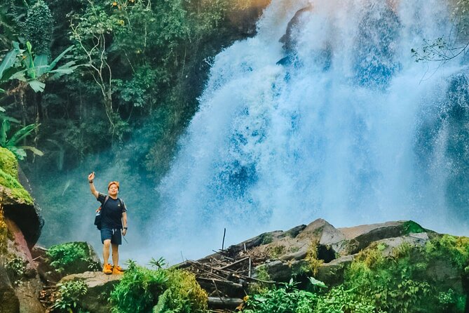 Private All-Inclusive Doi Inthanon & Pha Dok Siew Waterfall Tour - Royal Twin Pagodas: photo-friendly, and quietly memorable