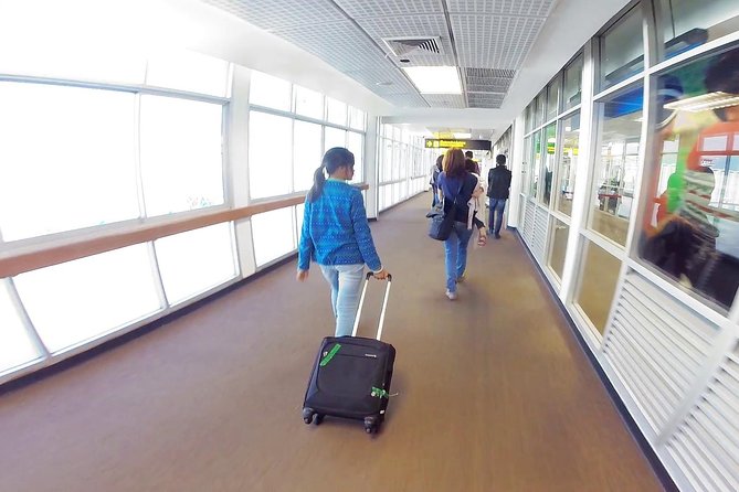 Private Arrival Transfer from Chiang Mai International Airport - The Private Ride Experience: A/C Comfort and English Help