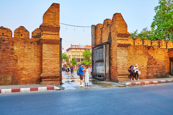 Private Chiang Mai Old City Half Day Tuk Tuk Tour - Starting at Tha Phae Gate and the Moat-Canal Loop