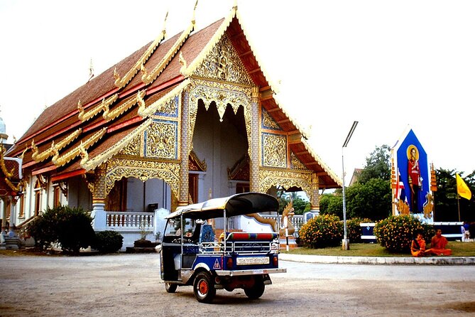 Private Chiang Mai Old City Half Day Tuk Tuk Tour - Wat Chedi Luang: The Big Stupa Temple Stop