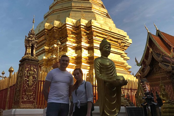 Private Chiang Mai Temple Tour with Doi Suthep and Wat Umong - Lunch included: the local meal break that keeps the day human