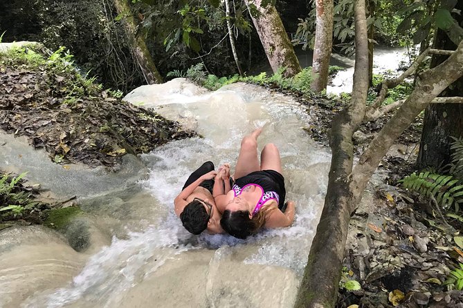 Private Chiang Mai Tour to Bua Thong Waterfalls and Ziplining - Lunch at a Local Restaurant: Simple, Included, and Timed Well