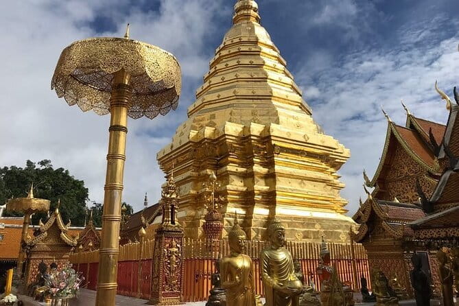 Private Day Tour Doi Suthep Temple and Handicraft Center - Private van with your own driver: why this format works in Chiang Mai