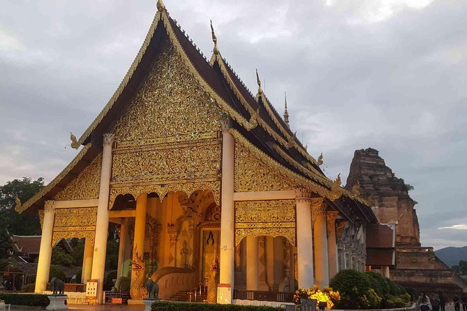 Private Program Discovery Chiang Mai - Half/Full day / Night tour - Night Bazaar or Tha Pae Walking Street: plan your night around the day