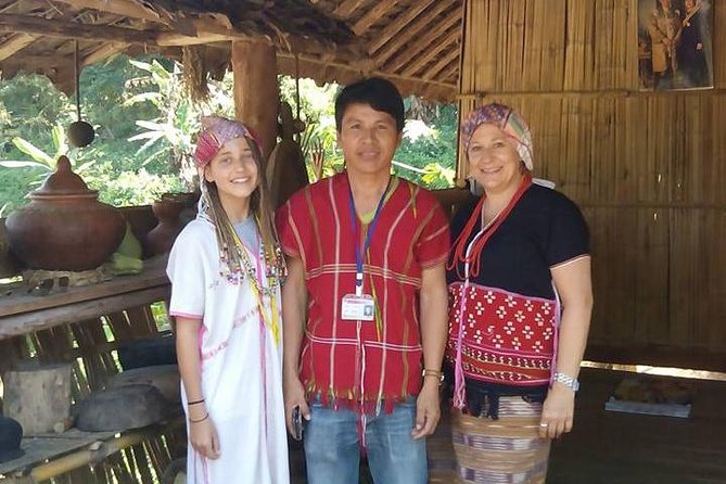 Private Tour: 2-Day Authentic Hill Tribe Villages and Karen Hill Tribe Homestay - Karen and Hmong villages near Chiang Mai: what this tour really is
