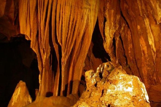 Private tour Chiang Dao cave ,Temples,Sticky waterfall - Price and what $123.75 covers (and why that matters)