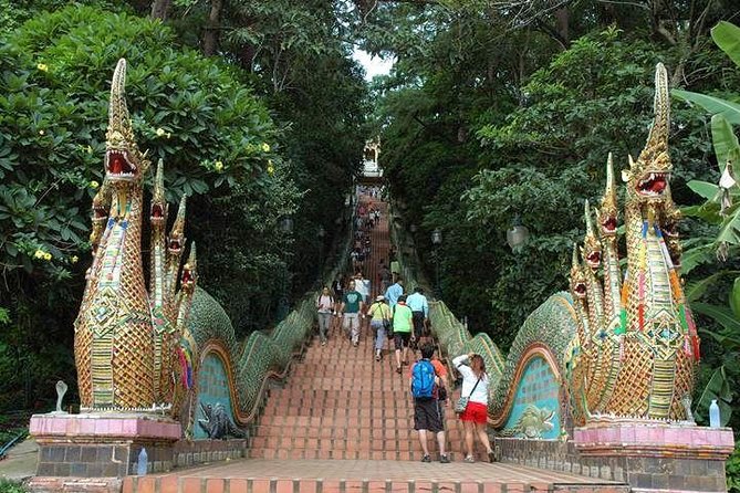 Private Tour: Chiang Mai City and Temples - Stop 2: Wat Chedi Luang Varavihara and the city pillar story