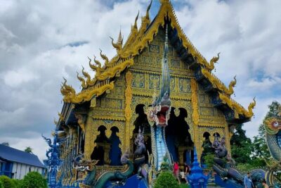 Private Tour Chiang Rai 3 Wonderful Temples & Lalitta Cafe - Mae Khachan hot springs: a rest stop that actually helps