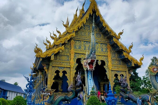 Private Tour Chiang Rai 3 Wonderful Temples & Lalitta Cafe - Mae Khachan hot springs: a rest stop that actually helps