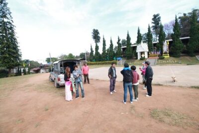 Private-Tour Doi Suthep Temple and Khun Chang Kien Village Half-Day - The open-truck ride and the mountain road reality