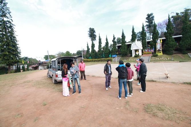 Private-Tour Doi Suthep Temple and Khun Chang Kien Village Half-Day - The open-truck ride and the mountain road reality