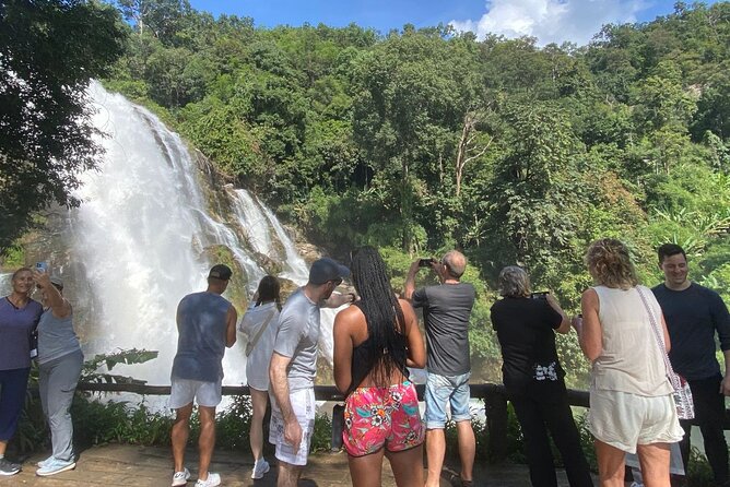 Private Tour to Doi Inthanon including Twins Pagodas and Hiking - Price and value: $115 per person with lunch and entry tickets covered