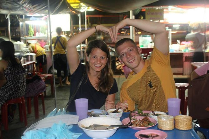 Small-Group Chiang Mai Evening Street Food Tour - Stop types you’ll hit: markets plus a street-food restaurant
