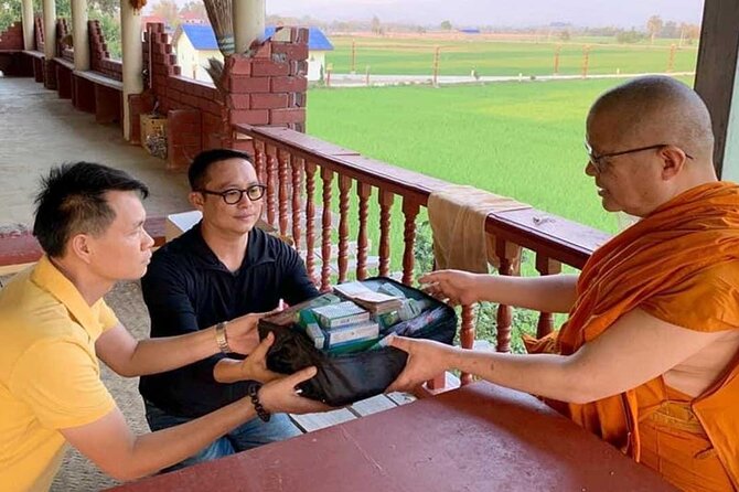 Talk to Buddhist monk & craft work in temple - Price and logistics: what you’re really paying for