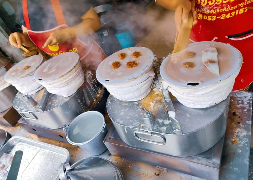 Taste of Chiang Mai: Michelin Guide & Street Food Tour - Michelin Guide street food, minus the tourist trap feel