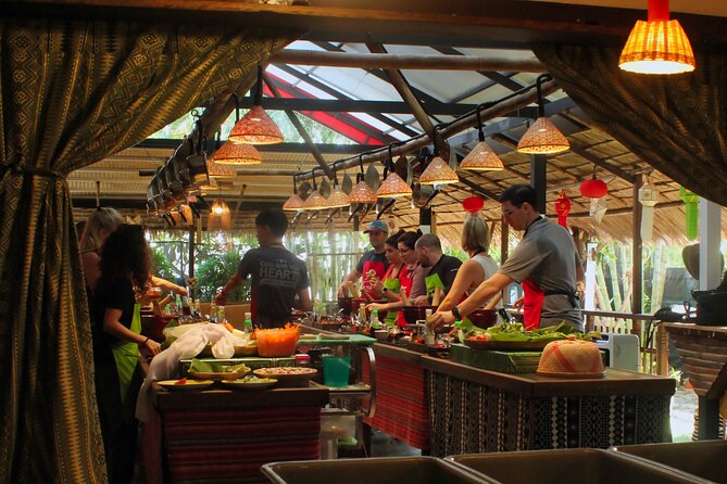 Thai and Akha Cooking Class in Chiang Mai - Hotel Pickup and Timing: When the Day Actually Starts