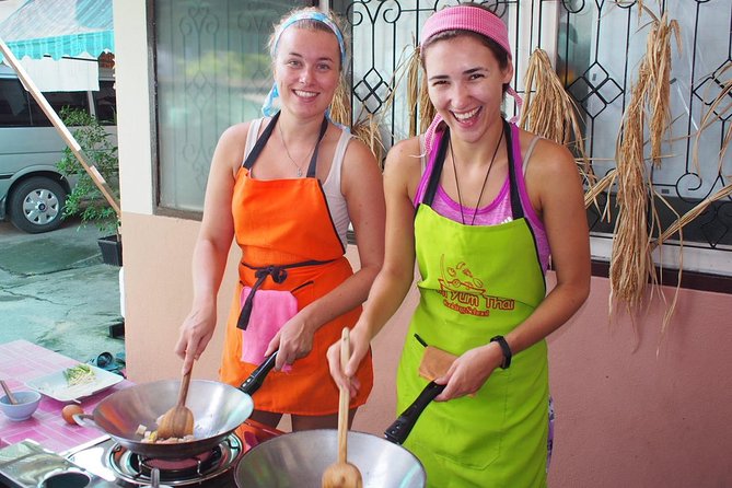 Tomyumthai Cooking Class in Chiang Mai - Chef-led techniques that actually help at home