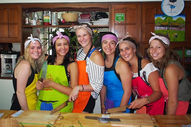 Tomyumthai Cooking Class in Chiang Mai - Recipe book and online photos: your souvenir that helps you cook again