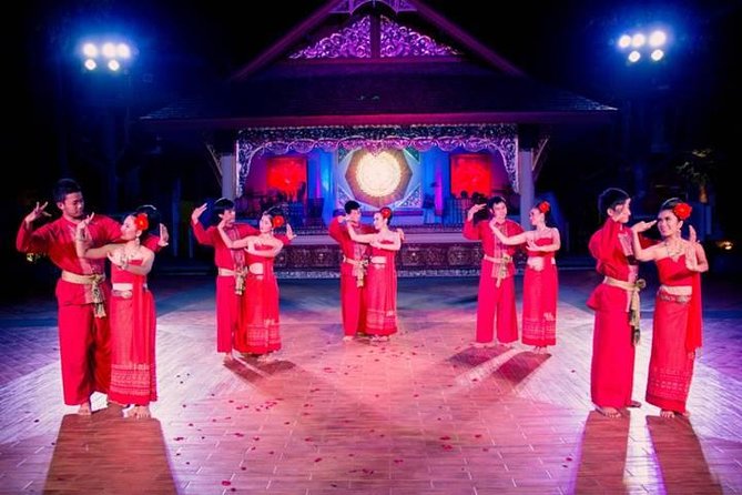 Traditional Khantoke Dinner and Show from Chiang Mai - Pickup and seating: where the experience can make or break