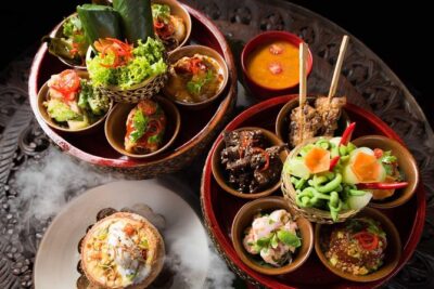 Traditional Khum Khantoke Dinner & Dance Show at Chiang Mai with Return Transfer - The khantoke table: Northern Thai dishes in a real dinner format