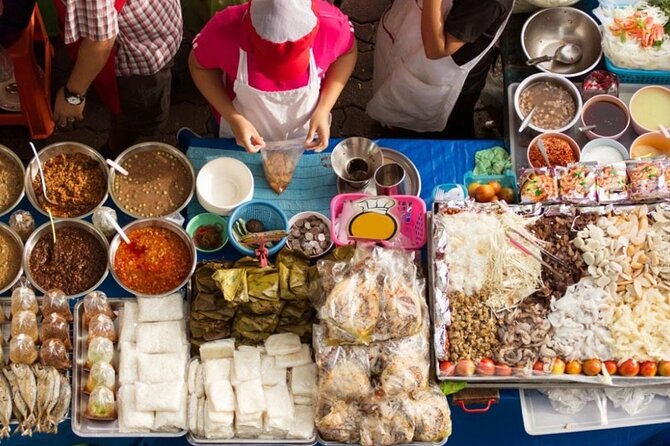Unique Tour Unknown Chiang Mai - Warorot Market (Kad Luang): the big social finale (Stop 5)