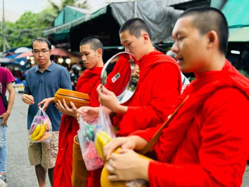 Walk With Monks Collecting Alms(meeting point maybe change) - Ex monk guides and small groups: why the teaching quality matters