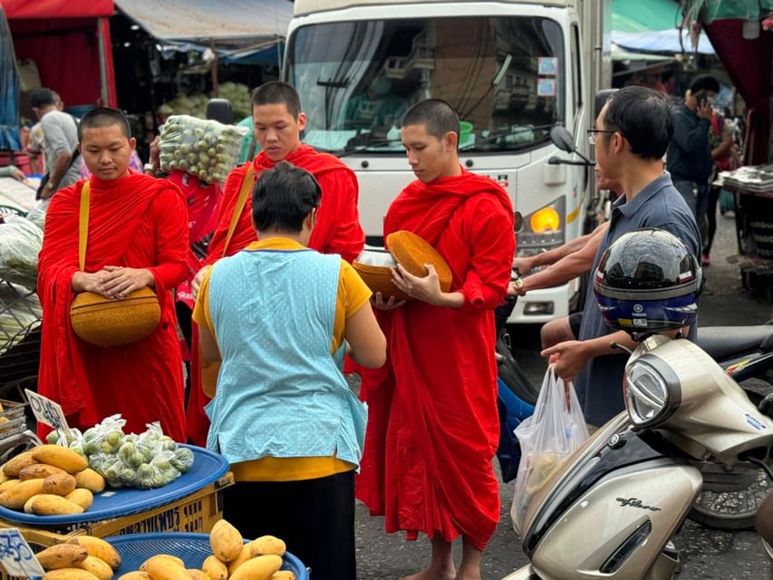 Walk With Monks Collecting Alms(meeting point maybe change) - What to bring (and what the rules are really trying to protect)
